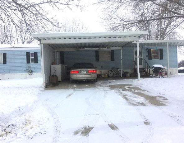 Villa Village: 2404 N 8th St, Red Oak, IA 51566